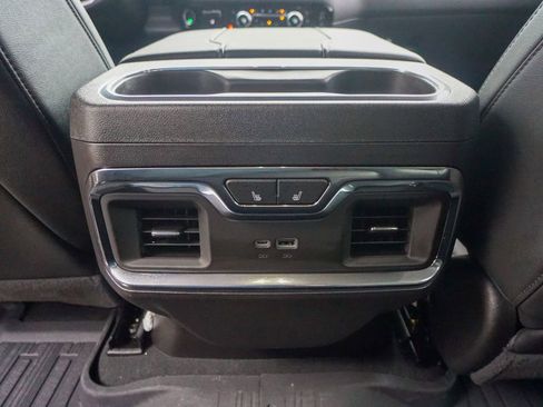 Used 2024 GMC Sierra 1500 SLT w/ SLT Premium Plus Package image 17