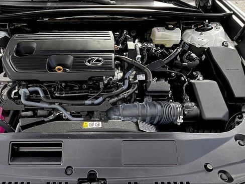 Used 2025 Lexus ES 300h w/ Luxury Package image 9