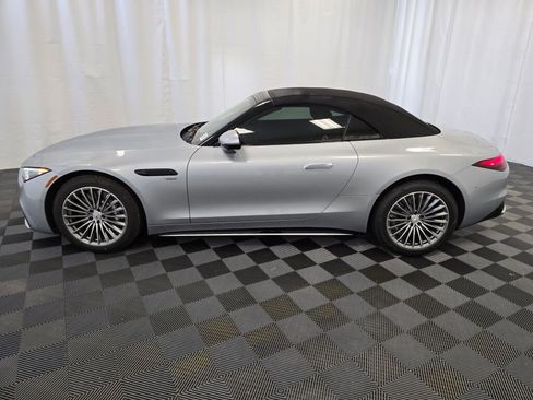 New 2025 Mercedes-Benz SL 43 AMG image 3