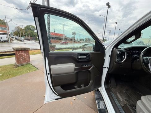 Used 2019 GMC Sierra 1500 SLT w/ SLT Premium Package image 15