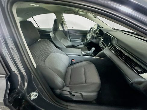 Used 2026 Toyota Camry LE image 29