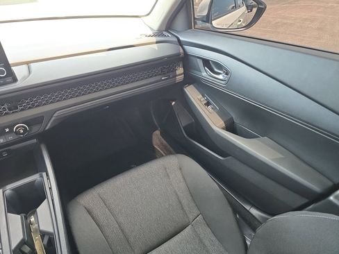 Used 2024 Honda Accord LX image 12