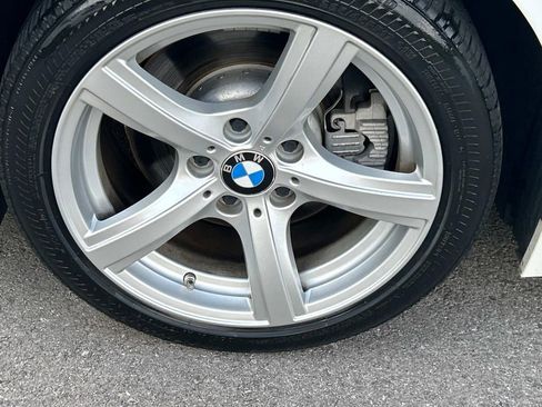 Used 2013 BMW Z4 sDrive28i image 9