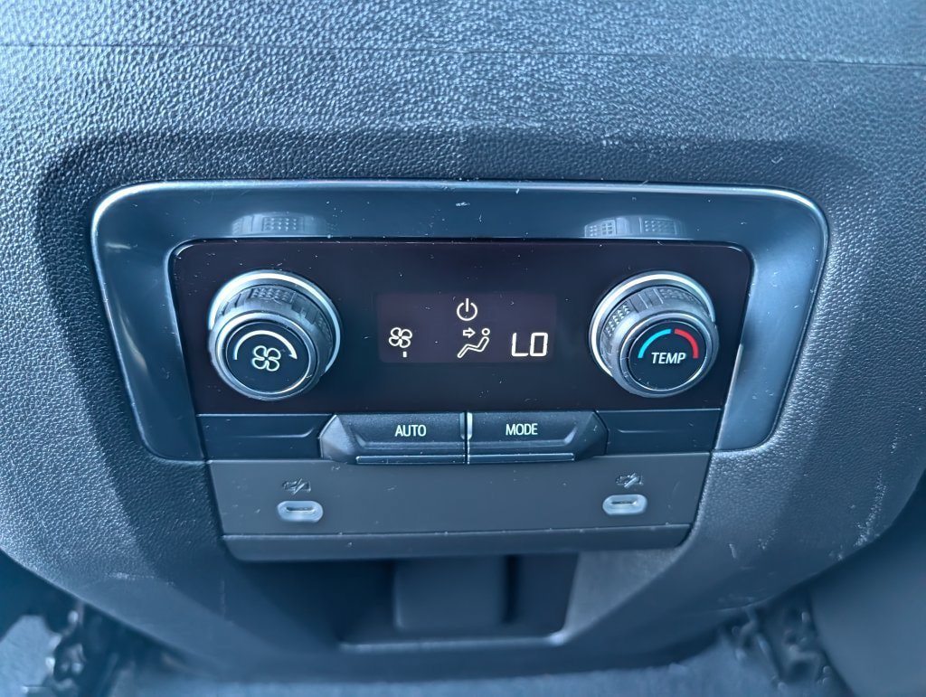 Used 2023 Chevrolet Tahoe LT AWD/4WD image 19