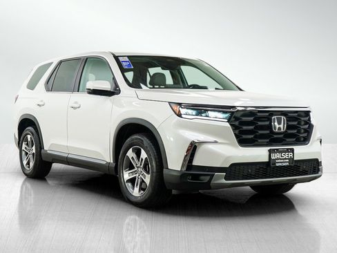 Used 2025 Honda Pilot EX-L image 7