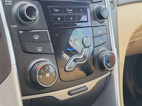 Used 2012 Hyundai Sonata GLS w/ Popular Equipment Pkg image 28