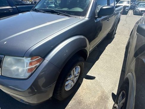 Used 2016 Nissan Frontier SV AWD/4WD image 12