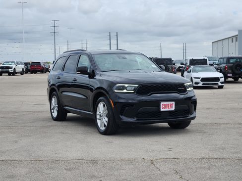 Used 2024 Dodge Durango GT RWD image 3