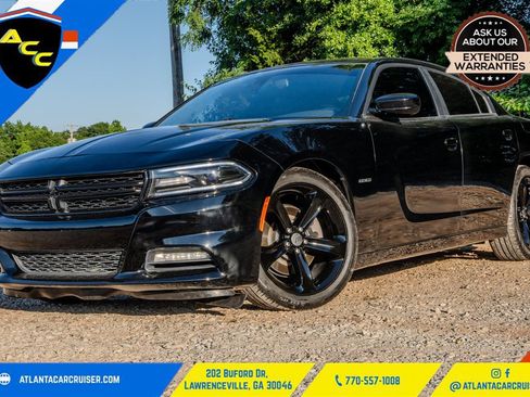 Used 2017 Dodge Charger R/T RWD image 1