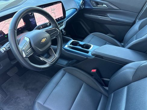 Used 2024 Chevrolet Equinox EV LT AWD/4WD image 10