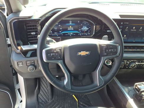 Used 2024 Chevrolet Silverado 1500 LTZ w/ LTZ Premium Package AWD/4WD image 7