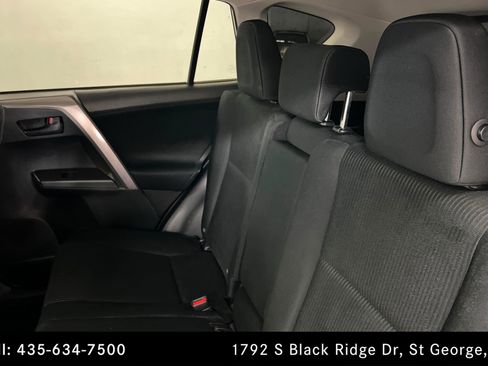 Used 2018 Toyota RAV4 LE w/ All Weather Liner Package image 20