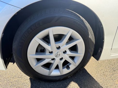 Used 2012 Toyota Prius V Three FWD image 21