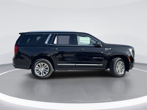 New 2026 GMC Yukon Denali w/ Sun & Power Step Package image 2