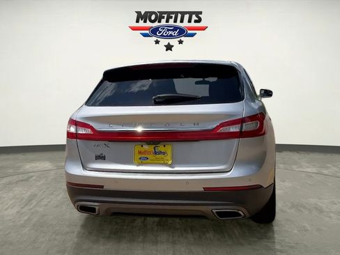 Used 2016 Lincoln MKX Premiere FWD image 4