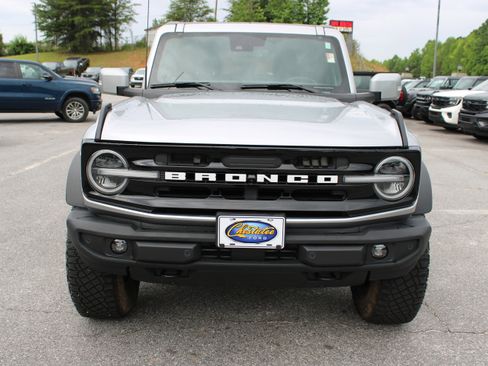 Used 2023 Ford Bronco Outer Banks w/ Sasquatch Package AWD/4WD image 3