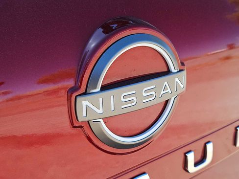 Used 2023 Nissan Rogue SL image 11