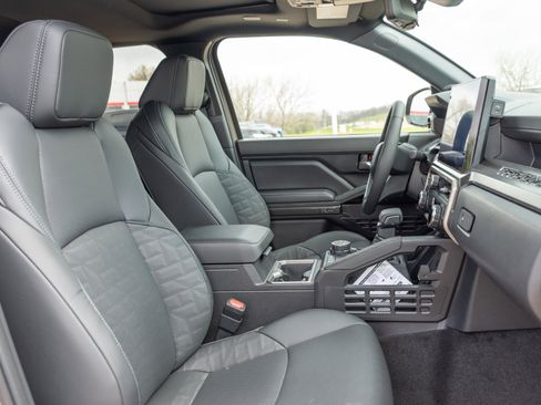 New 2026 Toyota Tacoma TRD Off-Road AWD/4WD image 25