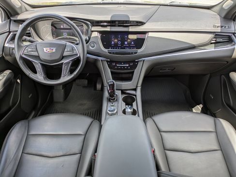 Used 2023 Cadillac XT5 Premium Luxury w/ LPO, Floor Liner Package AWD/4WD image 14