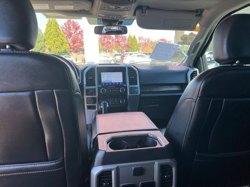 Used 2019 Ford F150 Lariat image 22
