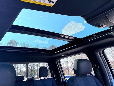 Used 2018 Ford F150 XLT w/ Equipment Group 302A Luxury image 23