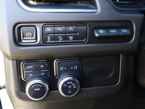 Used 2023 GMC Yukon AT4 w/ AT4 Premium Package AWD/4WD image 25