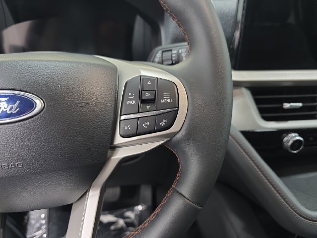 Used 2026 Ford Explorer Active w/ Active Comfort Package AWD/4WD image 18
