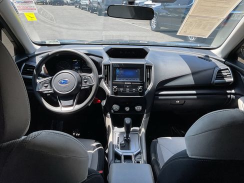 Used 2023 Subaru Forester AWD/4WD image 17