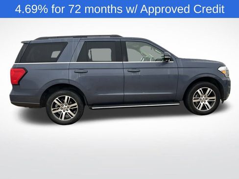 Used 2022 Ford Expedition XLT image 4