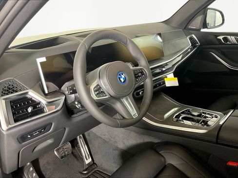 New 2026 BMW X5 xDrive50e AWD/4WD image 7