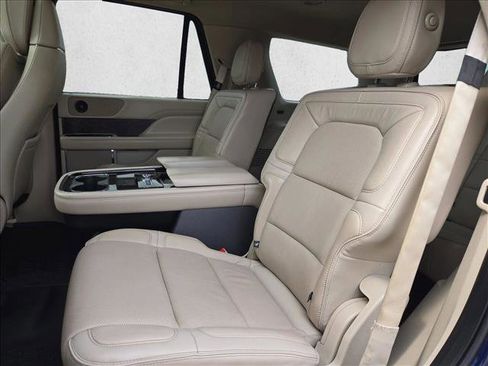 Used 2019 Lincoln Navigator Reserve w/ Cargo Package image 20
