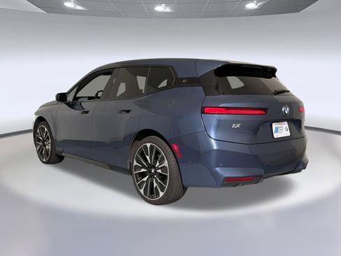 Used 2026 BMW iX xDrive45 AWD/4WD image 3