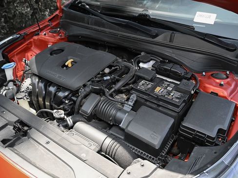 Used 2023 Kia Forte LXS FWD image 15