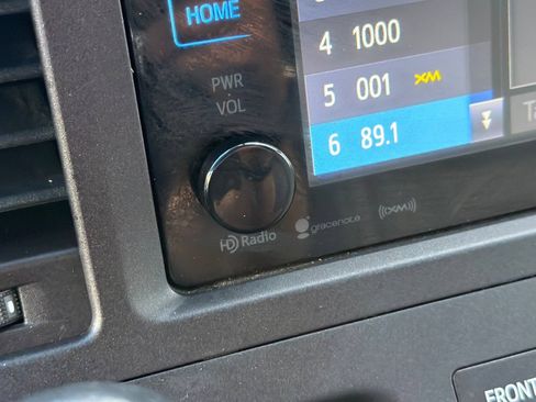 Used 2016 Toyota Sienna XLE w/ XLE Navigation Package FWD image 31