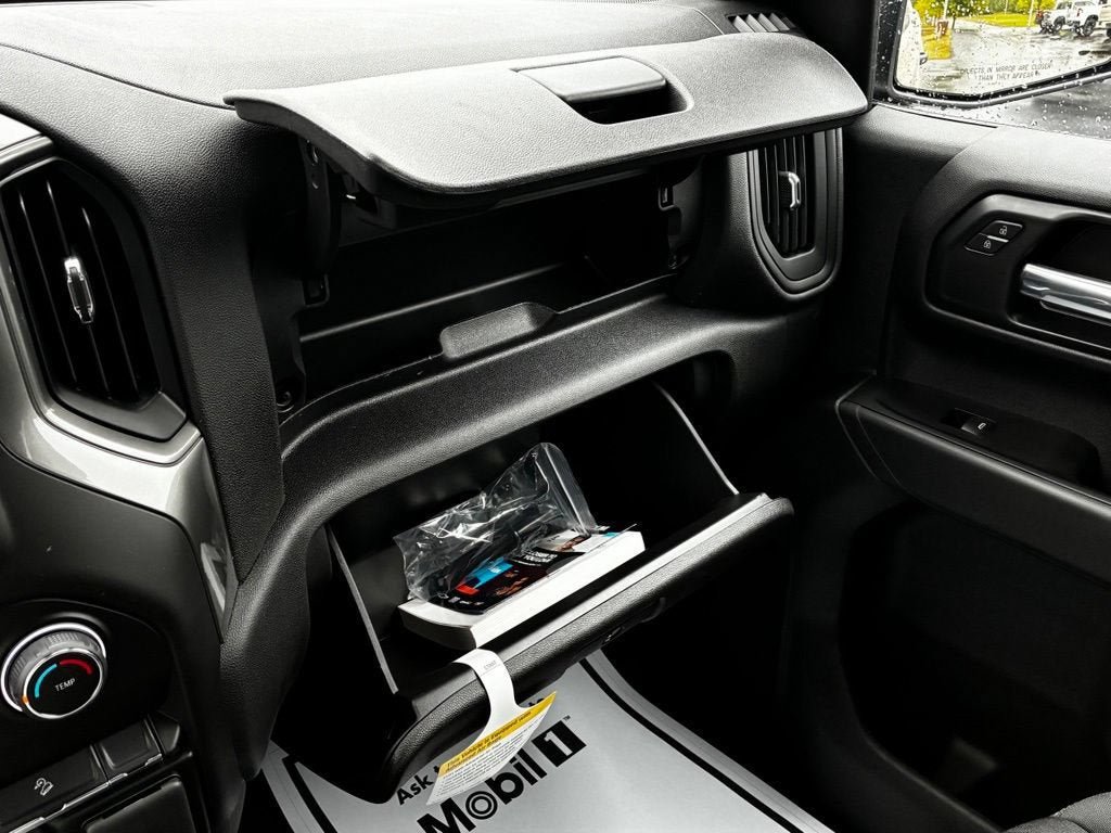 New 2026 Chevrolet Silverado 1500 Custom Trail Boss AWD/4WD image 19