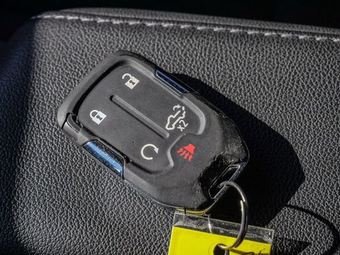 Used 2020 Chevrolet Silverado 1500 LT w/ Texas Edition image 33