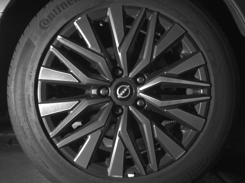 Used 2025 Nissan Altima 2.5 SV image 15