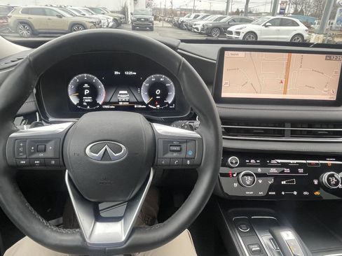 Certified 2024 INFINITI QX60 Luxe image 12