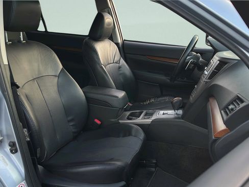 Used 2014 Subaru Outback 2.5i Limited w/ Moonroof Package image 24