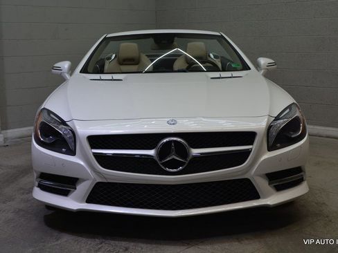 Used 2014 Mercedes-Benz SL 550 image 11