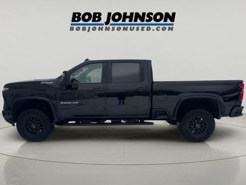 Used 2024 Chevrolet Silverado 2500 ZR2 w/ Technology Package AWD/4WD image 6