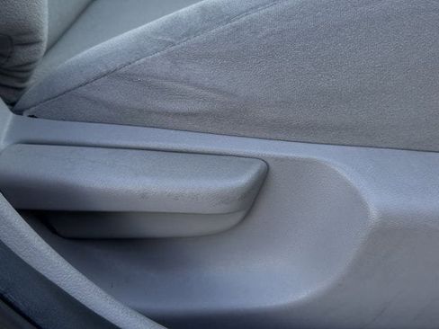 Used 2013 Toyota Corolla L image 25