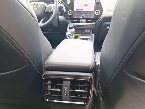 Used 2025 Lexus NX 250 FWD w/ Accessory Package (2T) image 31