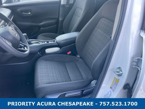 Used 2023 Honda HR-V LX image 9