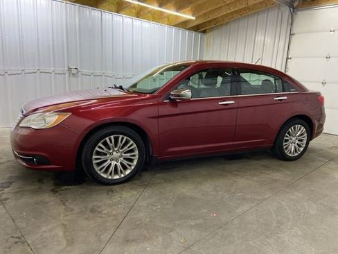 Used 2012 Chrysler 200 Limited w/ Sun/Sound Group FWD image 4