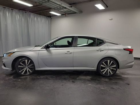 Used 2022 Nissan Altima 2.5 SR image 5