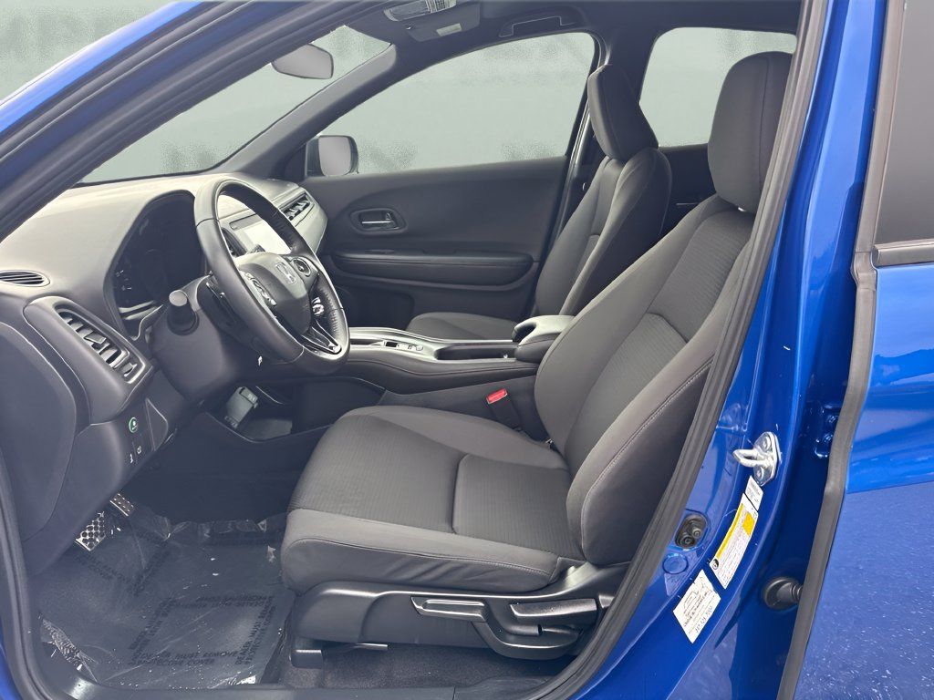 Used 2021 Honda HR-V Sport image 9