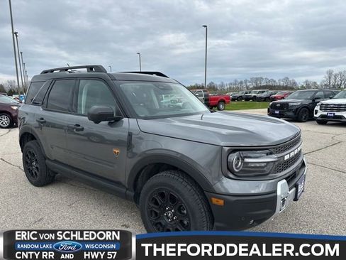 Used 2025 Ford Bronco Sport Badlands AWD/4WD image 1