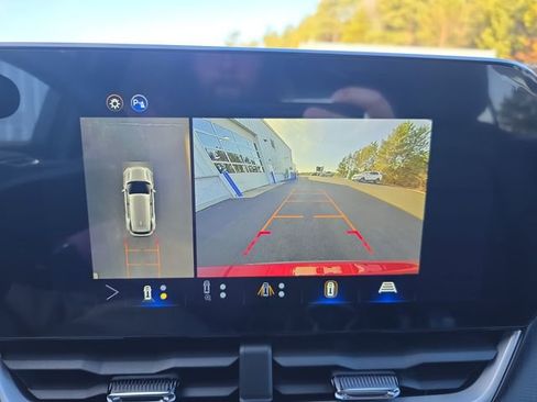 New 2026 Chevrolet Equinox LT w/ Convenience Package II image 20