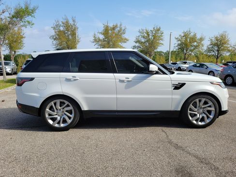 Used 2019 Land Rover Range Rover Sport HSE image 4